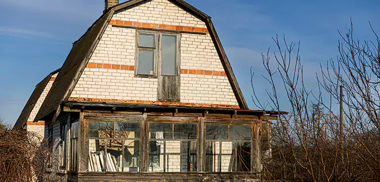 Types of Houses We Buy Without Repairs in Maine, ME